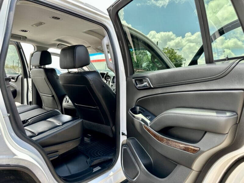 2017 Chevrolet Tahoe  - $30,995