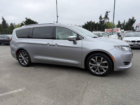 2017 Chrysler Pacifica Limited