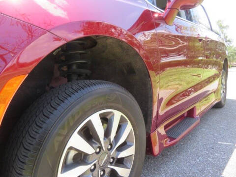 2021 Chrysler Pacifica Touring L