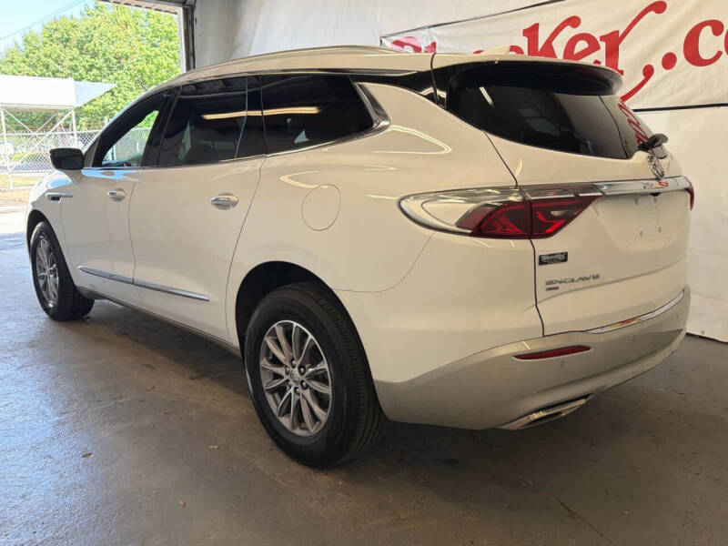 2023 Buick Enclave Essence