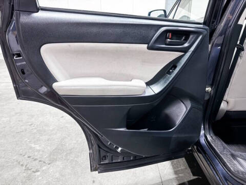 2016 Subaru Forester 2.5i