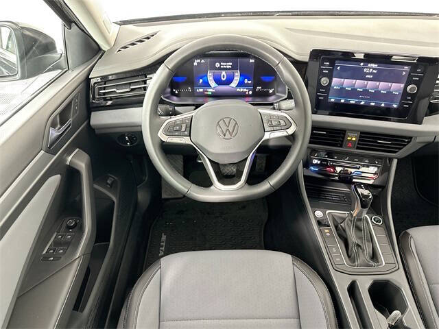 2025 Volkswagen Jetta SE