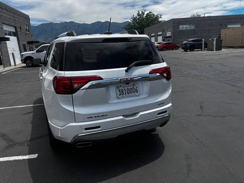 2017 GMC Acadia Denali