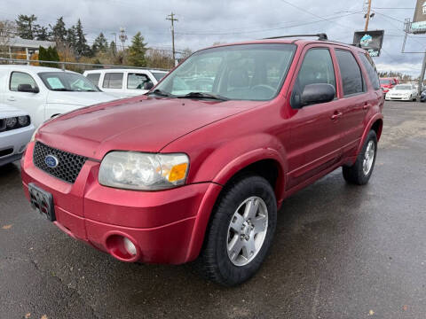 2005 Ford Escape for sale at ALPINE MOTORS in Milwaukie OR