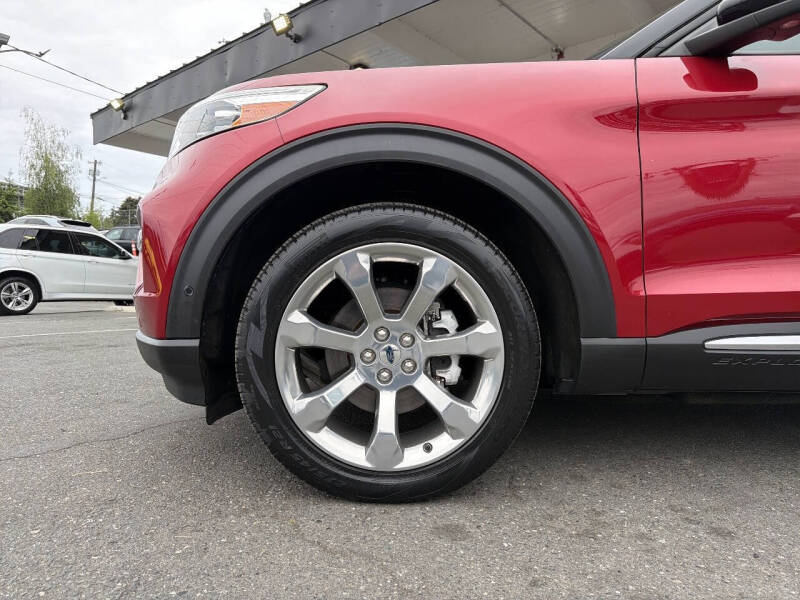 2020 Ford Explorer Platinum
