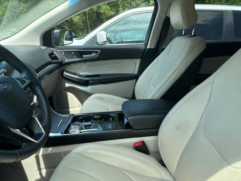 2019 Ford Edge Titanium