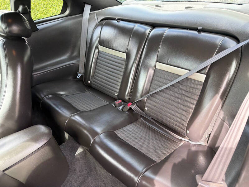 2004 Ford Mustang Mach 1 Premium