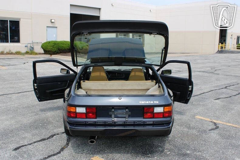 1987 Porsche 944 S