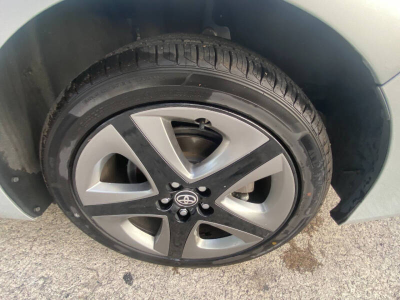 2022 Toyota Prius XLE