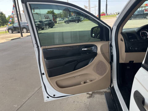 2016 Dodge Grand Caravan American Value Package