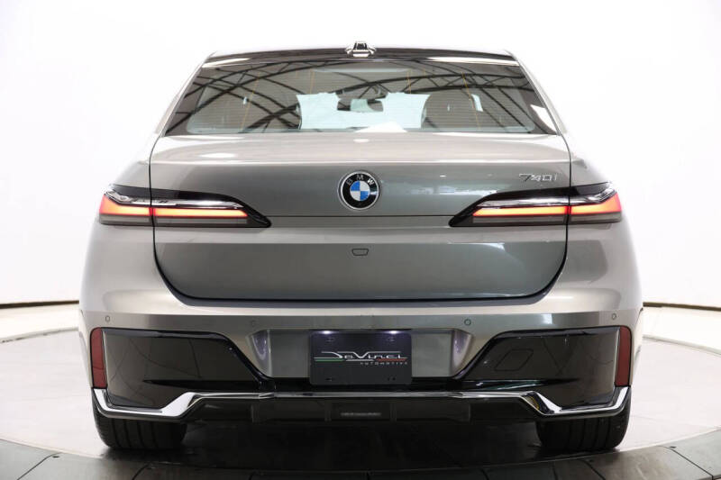 2023 BMW 7 Series 740i