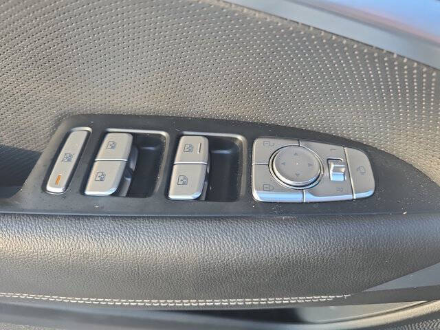 2022 Genesis G70