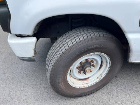 2011 Ford E-Series E-150