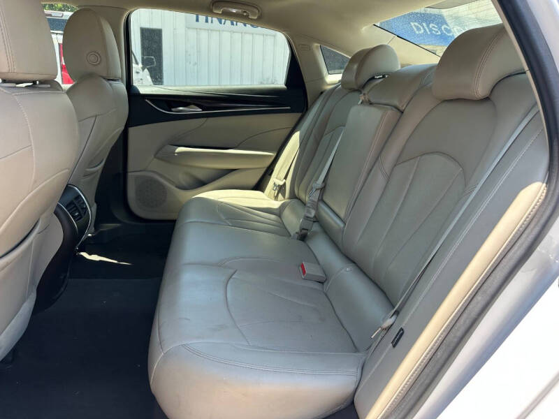 2019 Buick LaCrosse Essence