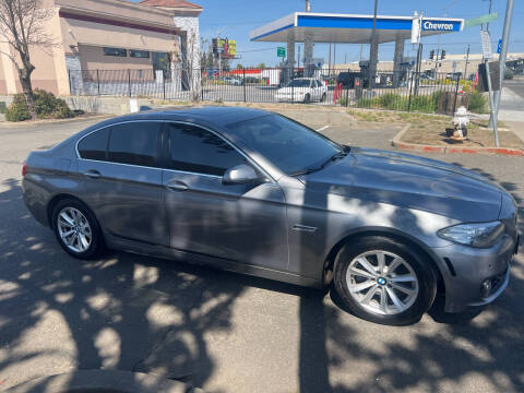 2015 BMW 5 Series 528i