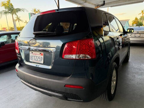 2011 Kia Sorento LX