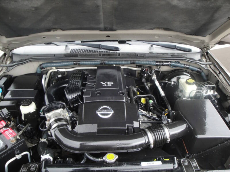 2008 Nissan Pathfinder SE