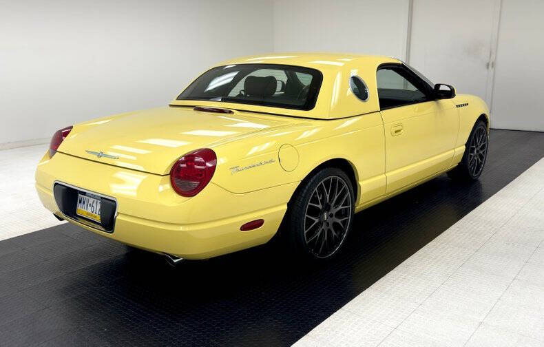 2002 Ford Thunderbird Deluxe