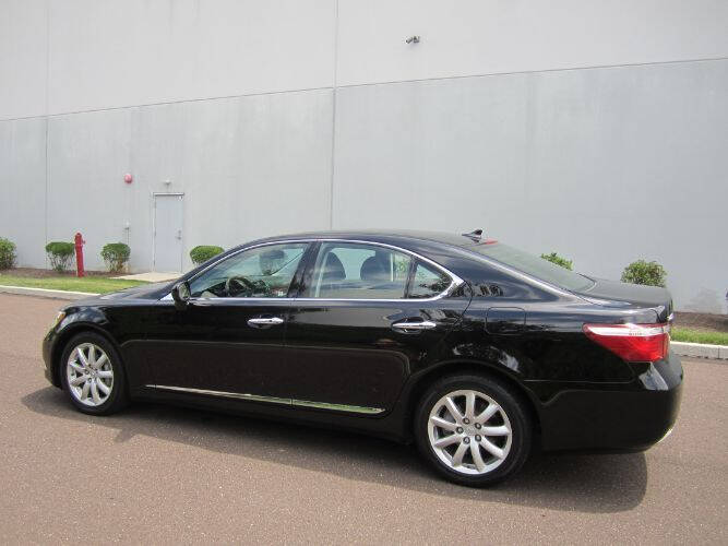 2007 Lexus LS 460
