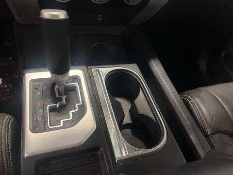 2018 Toyota Tundra SR5