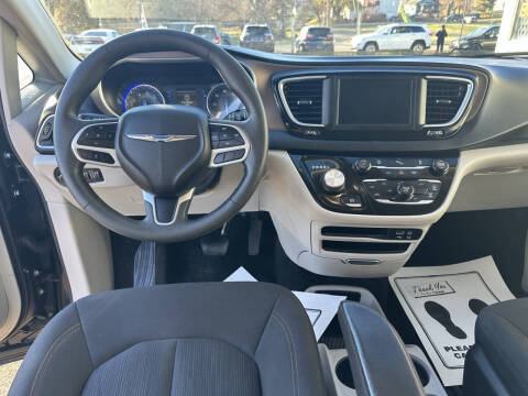 2018 Chrysler Pacifica LX