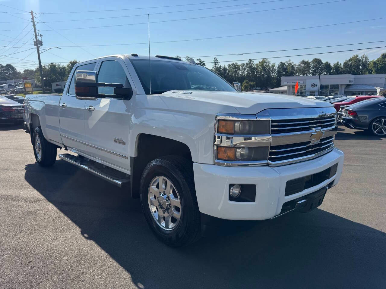 2015 Chevrolet Silverado 3500HD High Country Crew Cab LB DRW 4WD