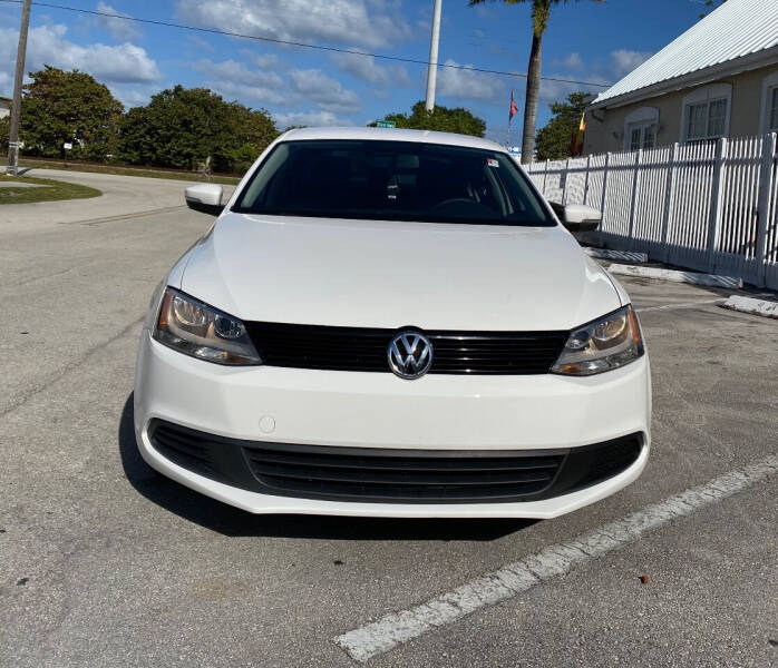 2011 Volkswagen Jetta for sale at UNITED AUTO BROKERS in Hollywood FL