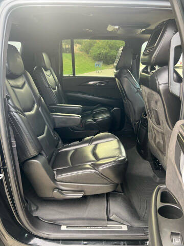 2017 Cadillac Escalade ESV Platinum