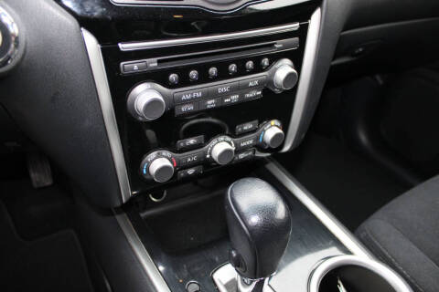 2015 Nissan Pathfinder SV