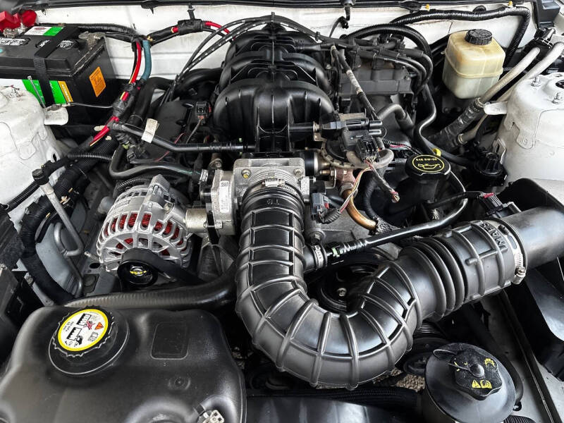 2007 Ford Mustang V6 Deluxe