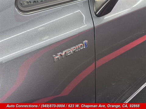 2012 Toyota Prius v Five