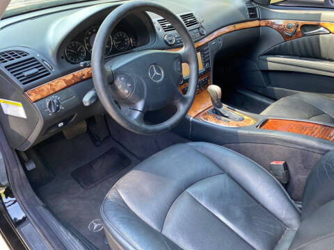 2005 Mercedes-Benz E-Class E 320