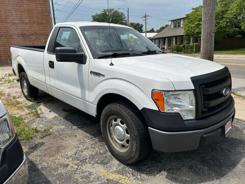 2013 Ford F-150 for sale at Best Deal Motors in Saint Charles MO