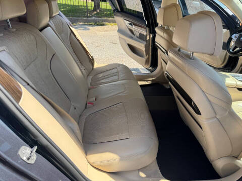 2016 BMW 7 Series 750i