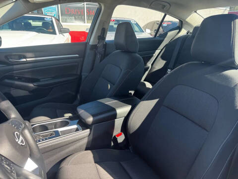 2023 Nissan Altima 2.5 SV