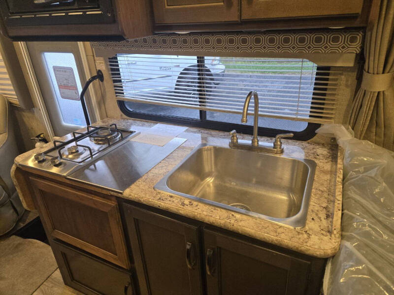 2020 Thor Motor Coach Four Winds