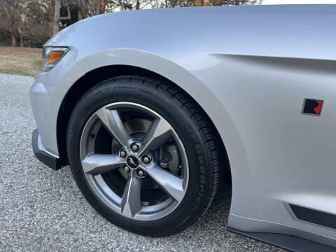 2015 Ford Mustang V6