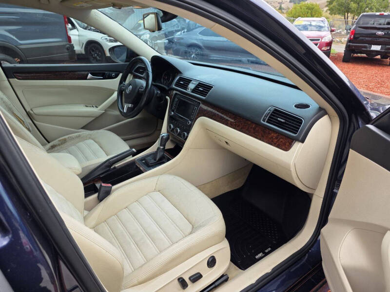 2012 Volkswagen Passat TDI SEL Premium