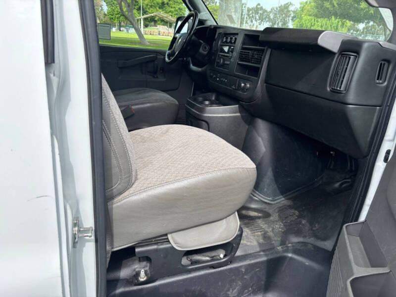 2016 Chevrolet Express 2500
