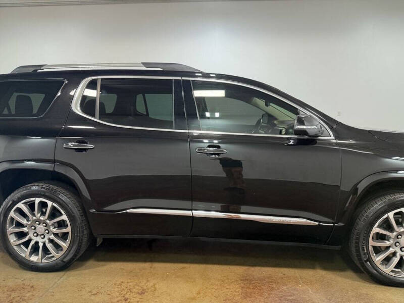 2022 GMC Acadia Denali