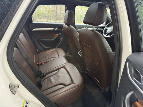 2017 Audi Q3 2.0T quattro Premium Plus