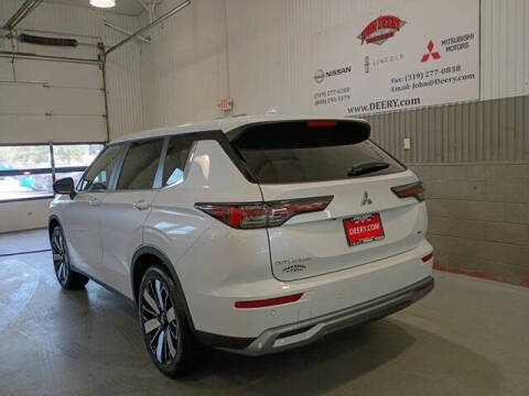 2025 Mitsubishi Outlander SE