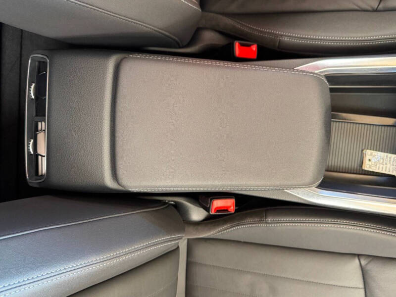 2021 Audi e-tron quattro Premium