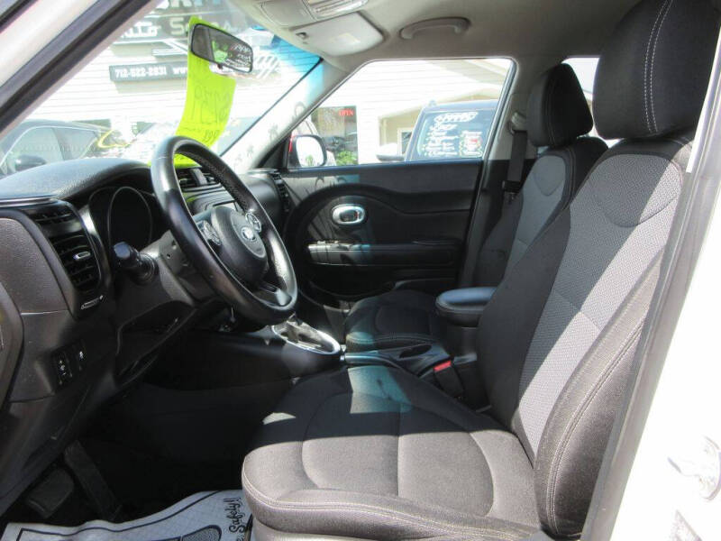 2017 Kia Soul +