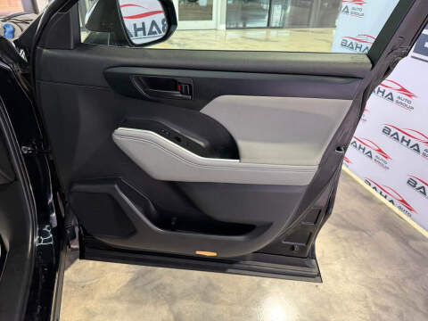 2022 Toyota Highlander Hybrid LE