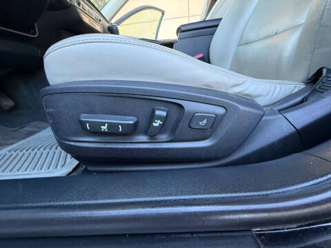 2013 Lexus ES 300h