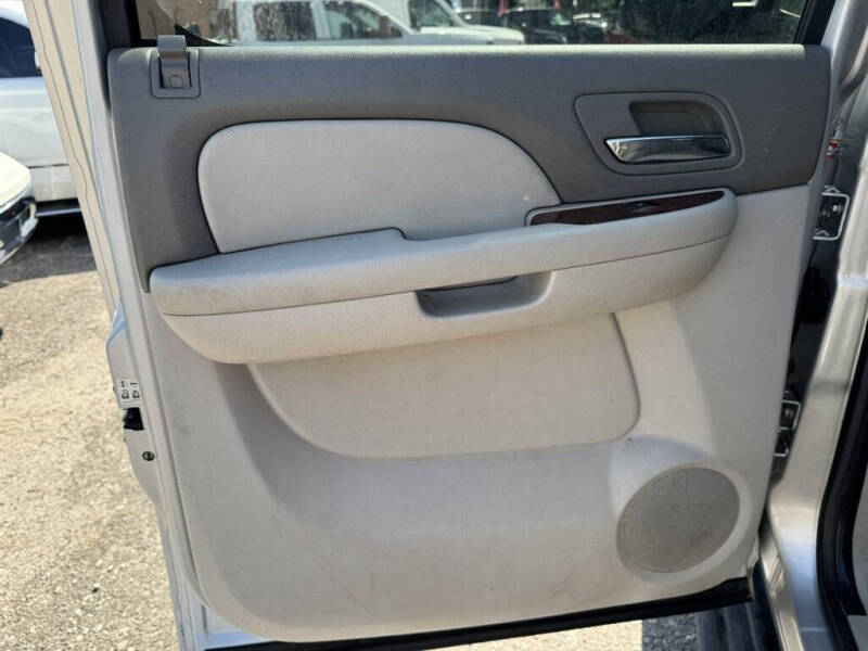 2011 GMC Yukon XL SLT
