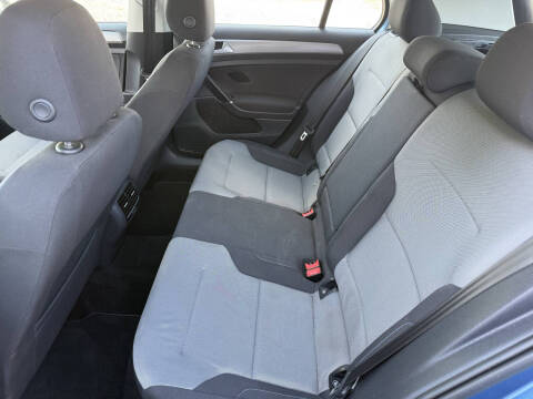 2016 Volkswagen e-Golf SE