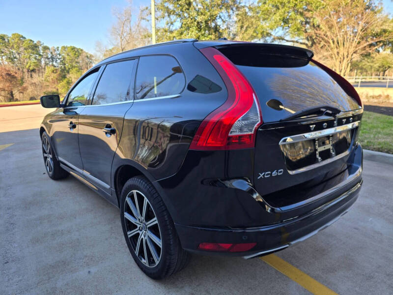 2016 Volvo XC60 T5 Drive-E Platinum