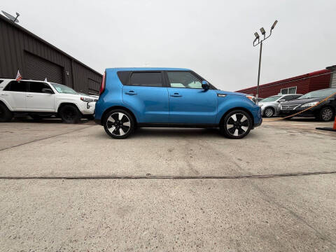 2016 Kia Soul +